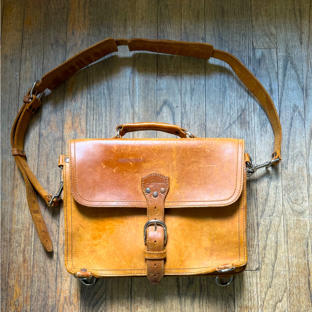 Classic Tan Leather Men's Bag